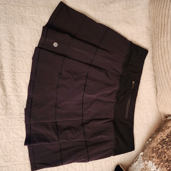 All black Lululemon Pace Rival mid-rise tennis skirt size 4 - Picture 5 of 11